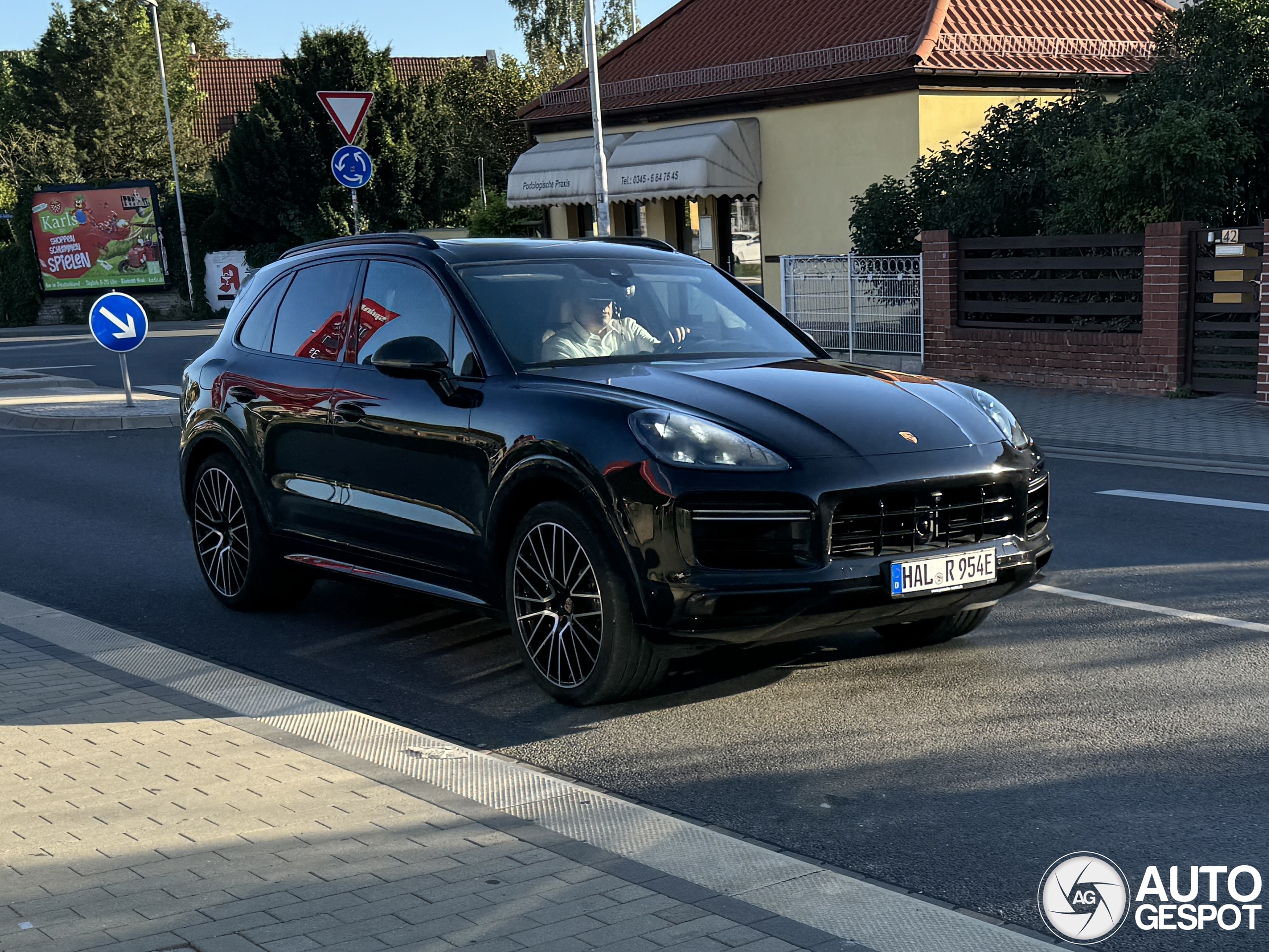 Porsche Cayenne Turbo S E-Hybrid