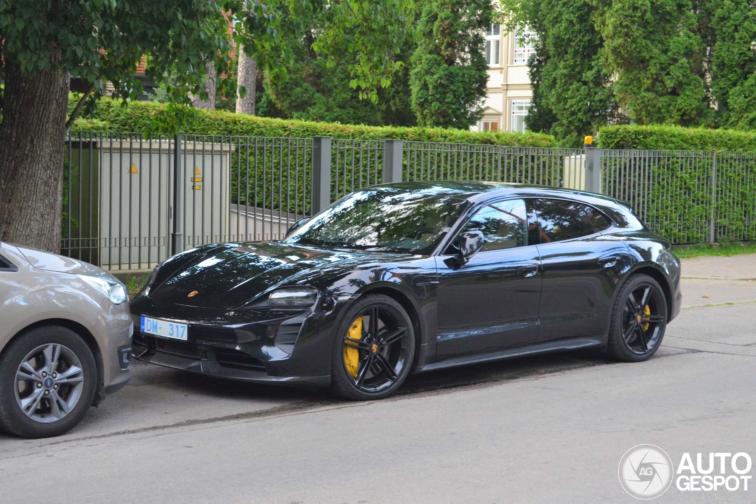 Porsche Taycan Turbo S Sport Turismo