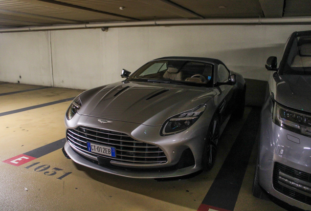 Aston Martin DB12 Volante