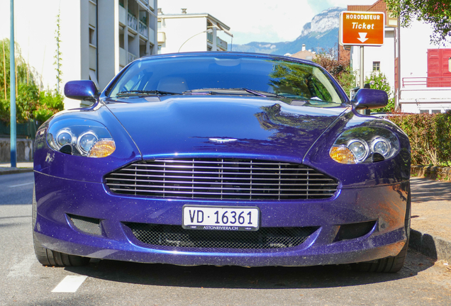 Aston Martin DB9 Volante