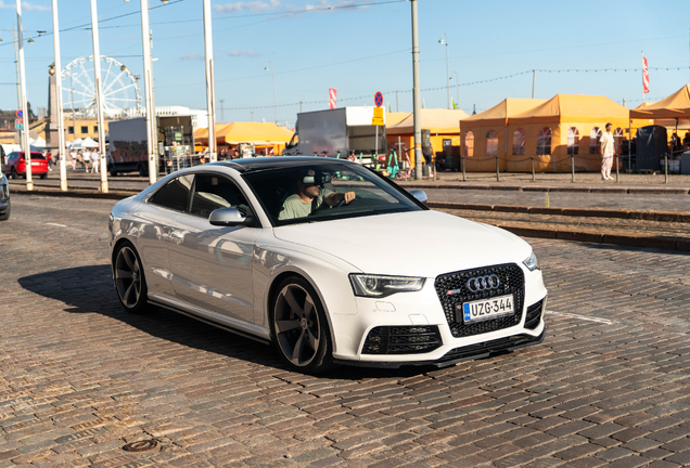 Audi RS5 B8 2012