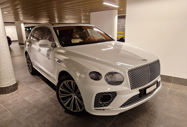 Bentley Bentayga V8 2021