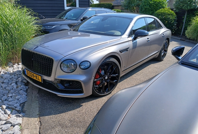 Bentley Flying Spur Hybrid S