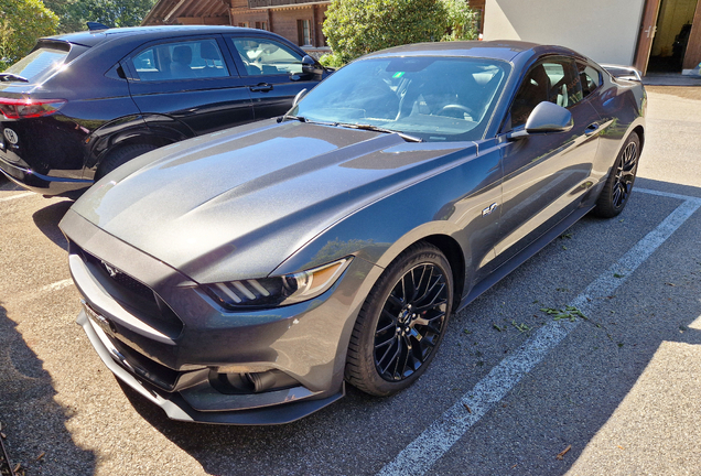 Ford Mustang GT 2015