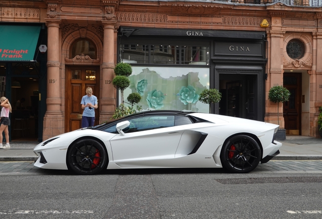 Lamborghini Aventador LP700-4 Roadster