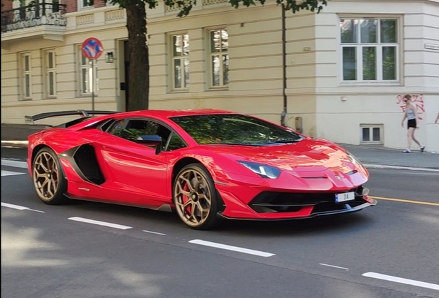 Lamborghini Aventador LP770-4 SVJ