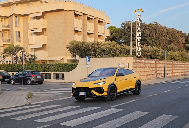 Lamborghini Urus Performante