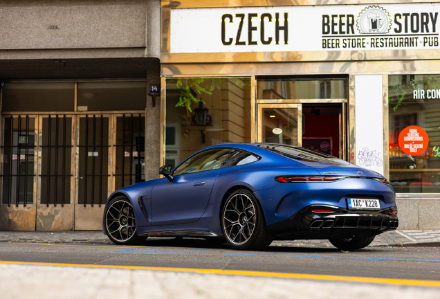 Mercedes-AMG GT 63 C192