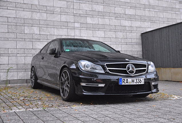 Mercedes-Benz C 63 AMG Coupé