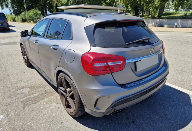 Mercedes-Benz GLA 45 AMG X156