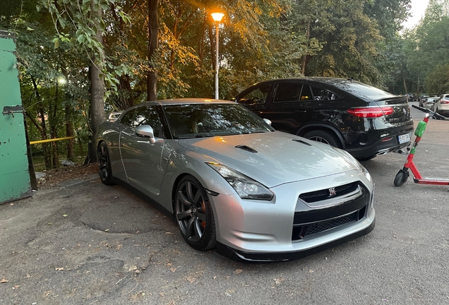 Nissan GT-R 2011