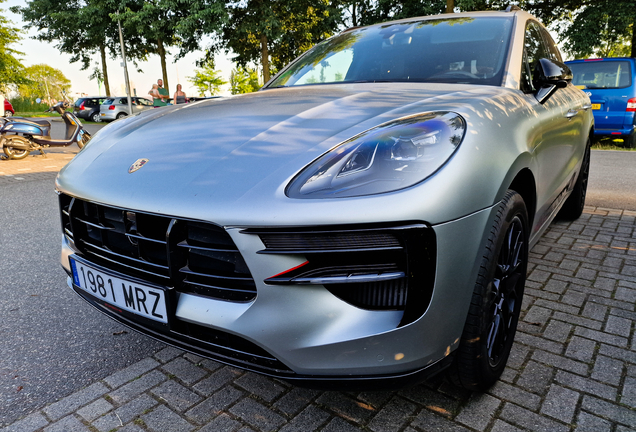 Porsche 95B Macan GTS MkII