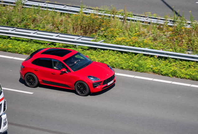 Porsche 95B Macan GTS MkIII