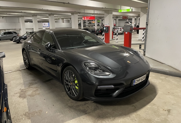 Porsche 971 Panamera Turbo S E-Hybrid