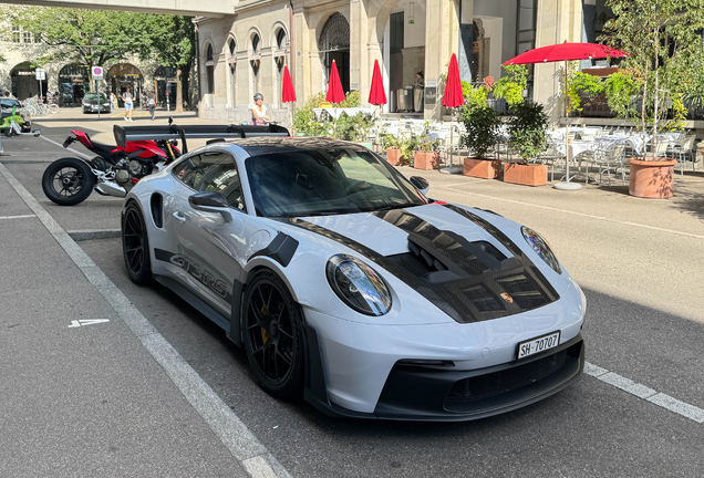 Porsche 992 GT3 RS Weissach Package