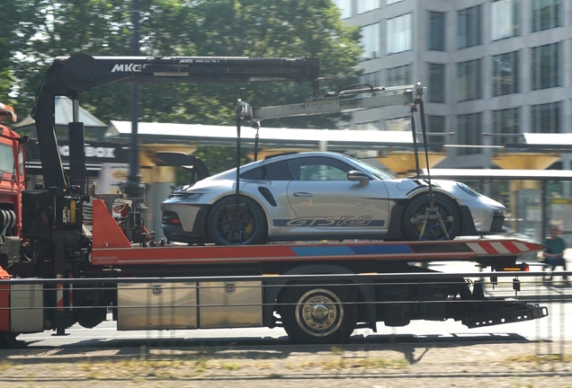 Porsche 992 GT3 RS Weissach Package