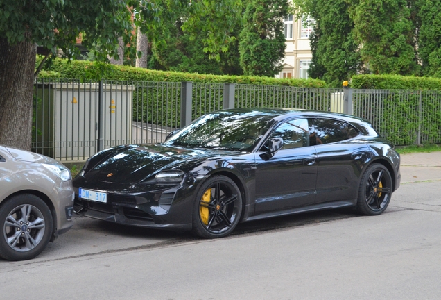 Porsche Taycan Turbo S Sport Turismo