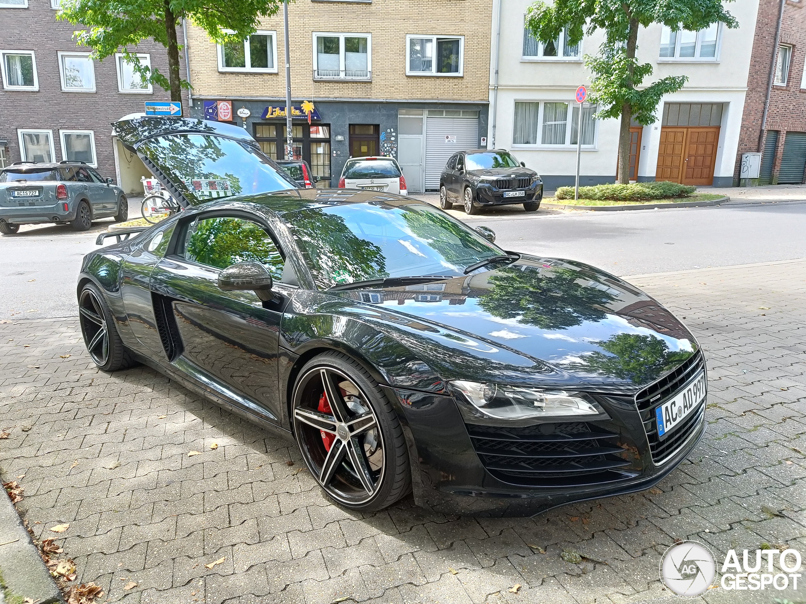 Audi R8