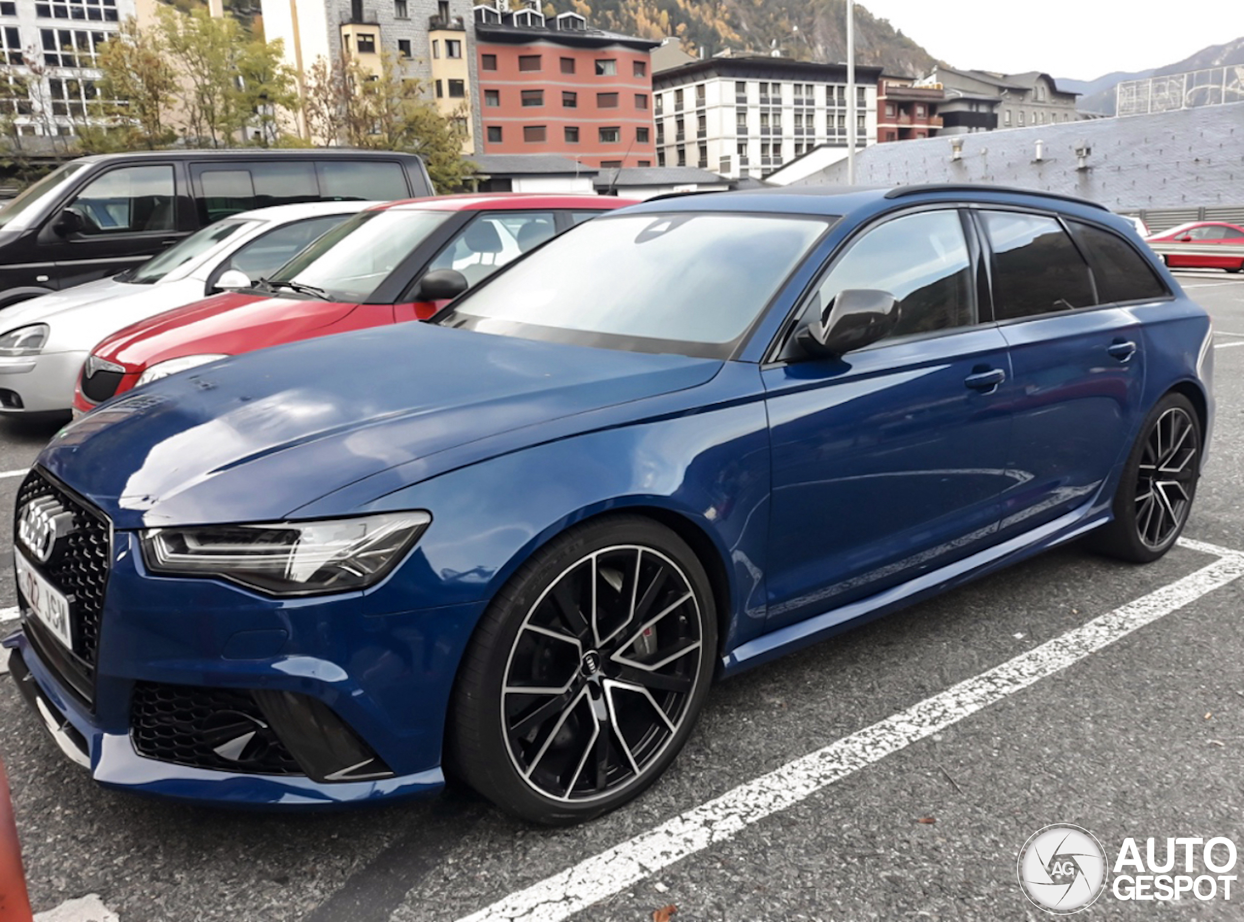 Audi RS6 Avant C7 2015