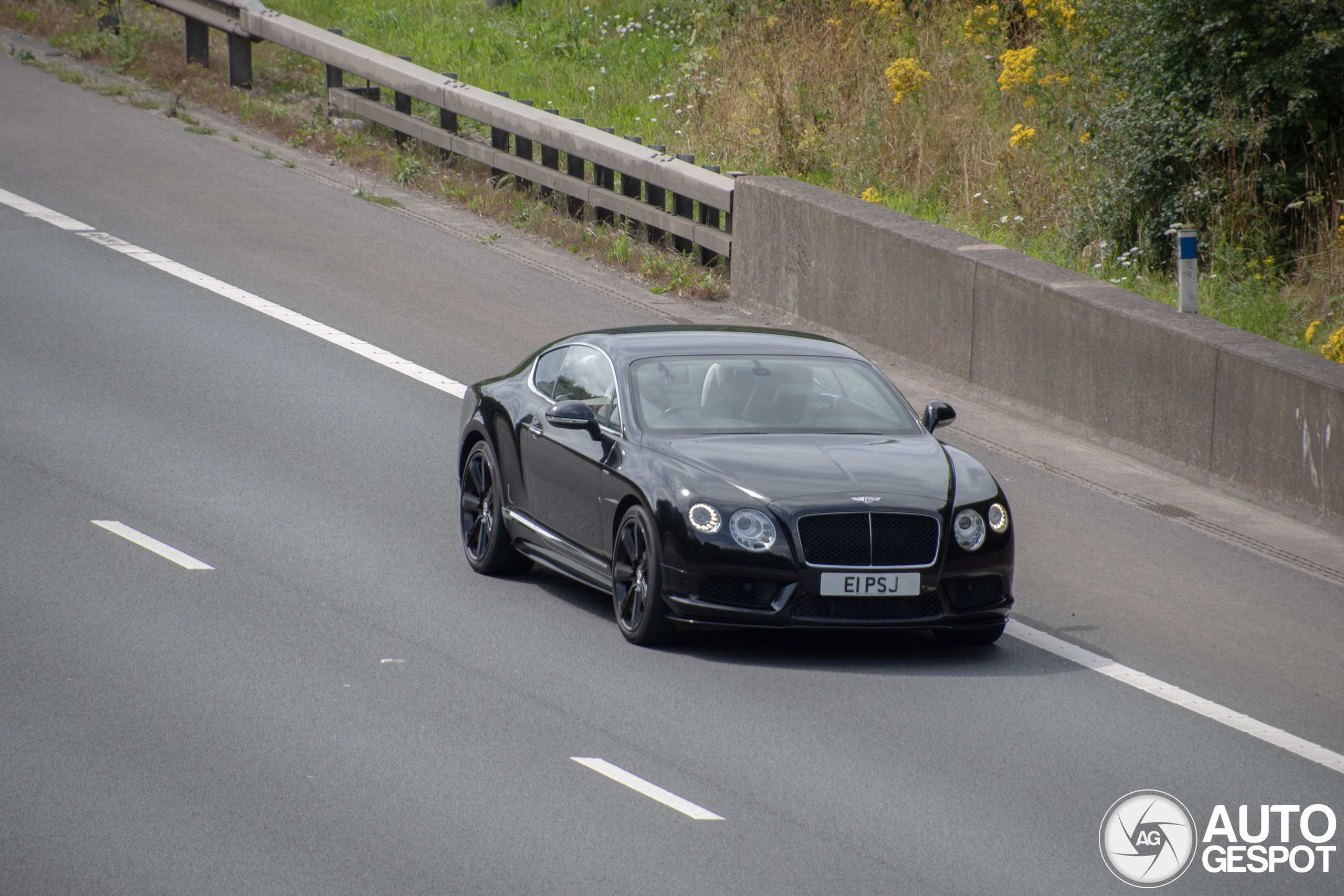 Bentley Continental GT V8 S