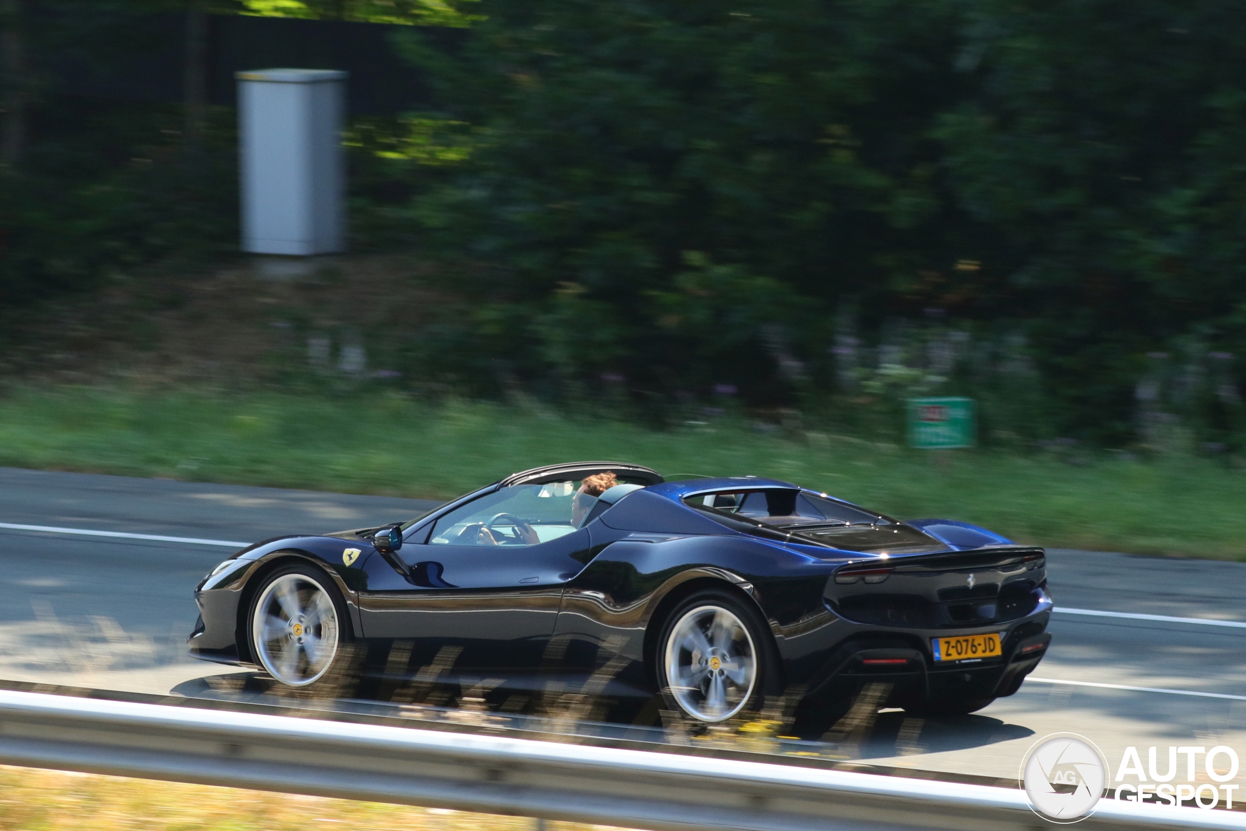 Ferrari 296 GTS