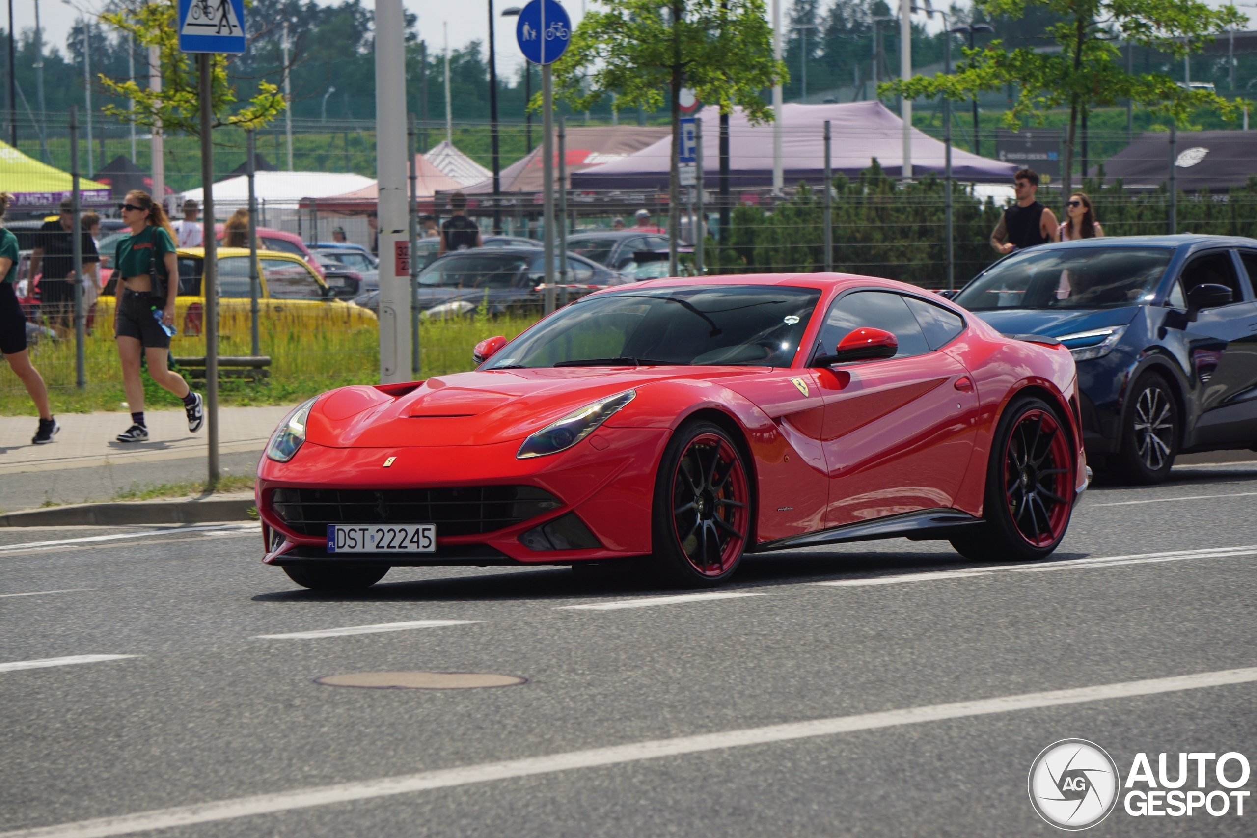 Ferrari F12berlinetta Novitec Rosso