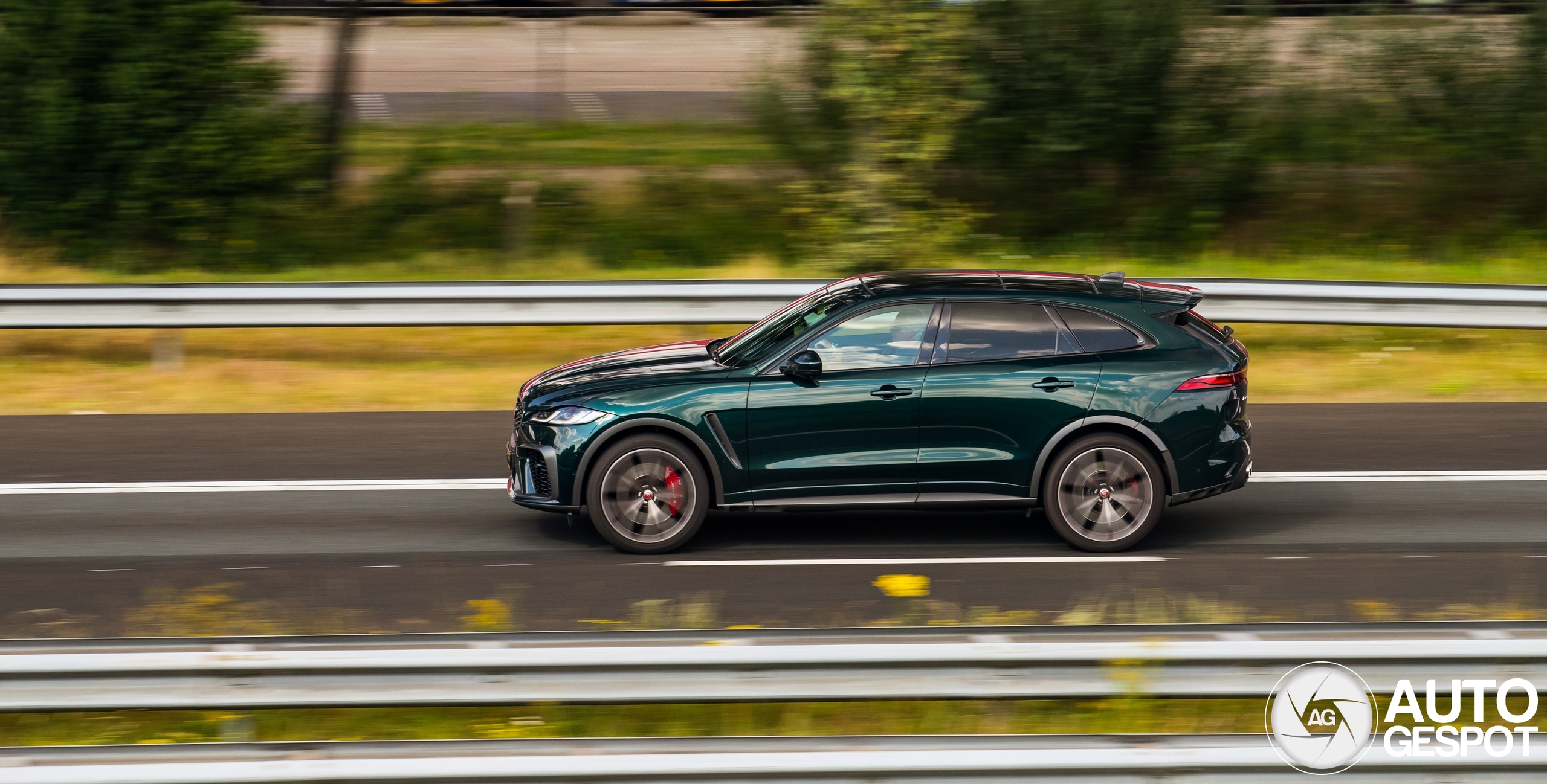 Jaguar F-PACE SVR 2021