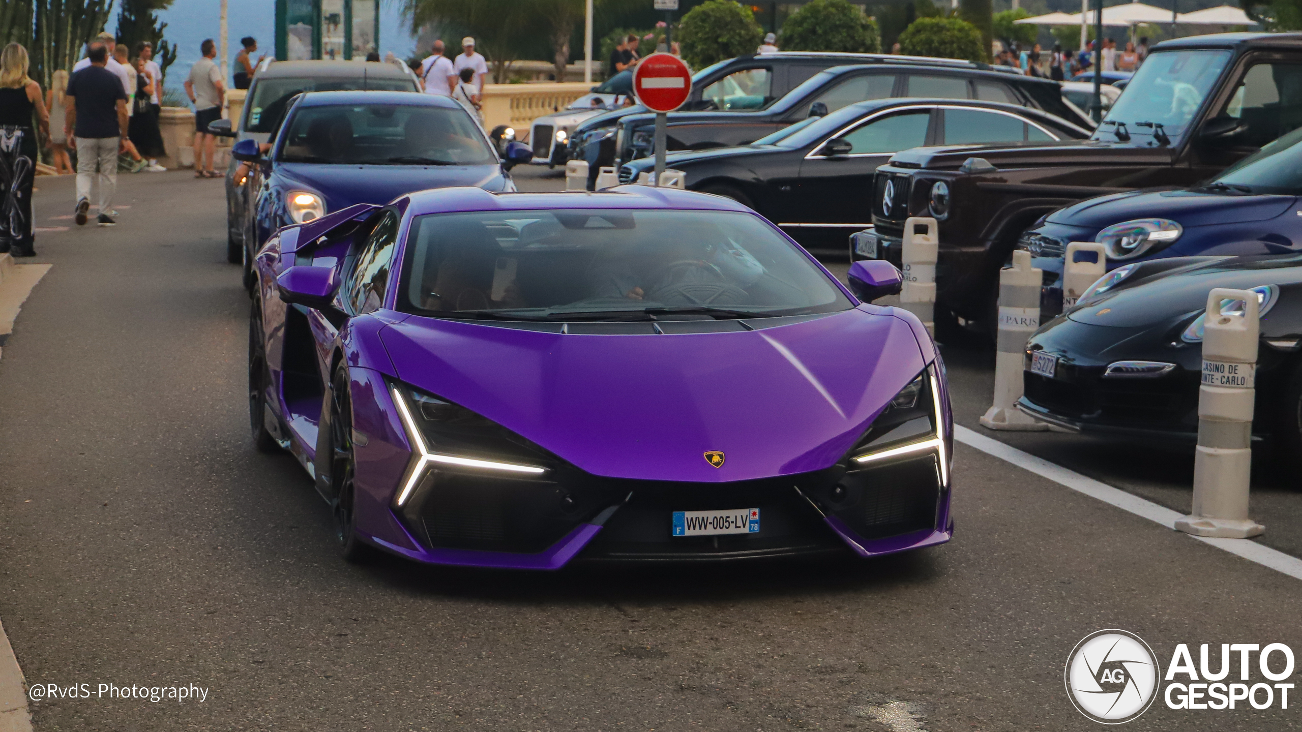 Lamborghini Revuelto