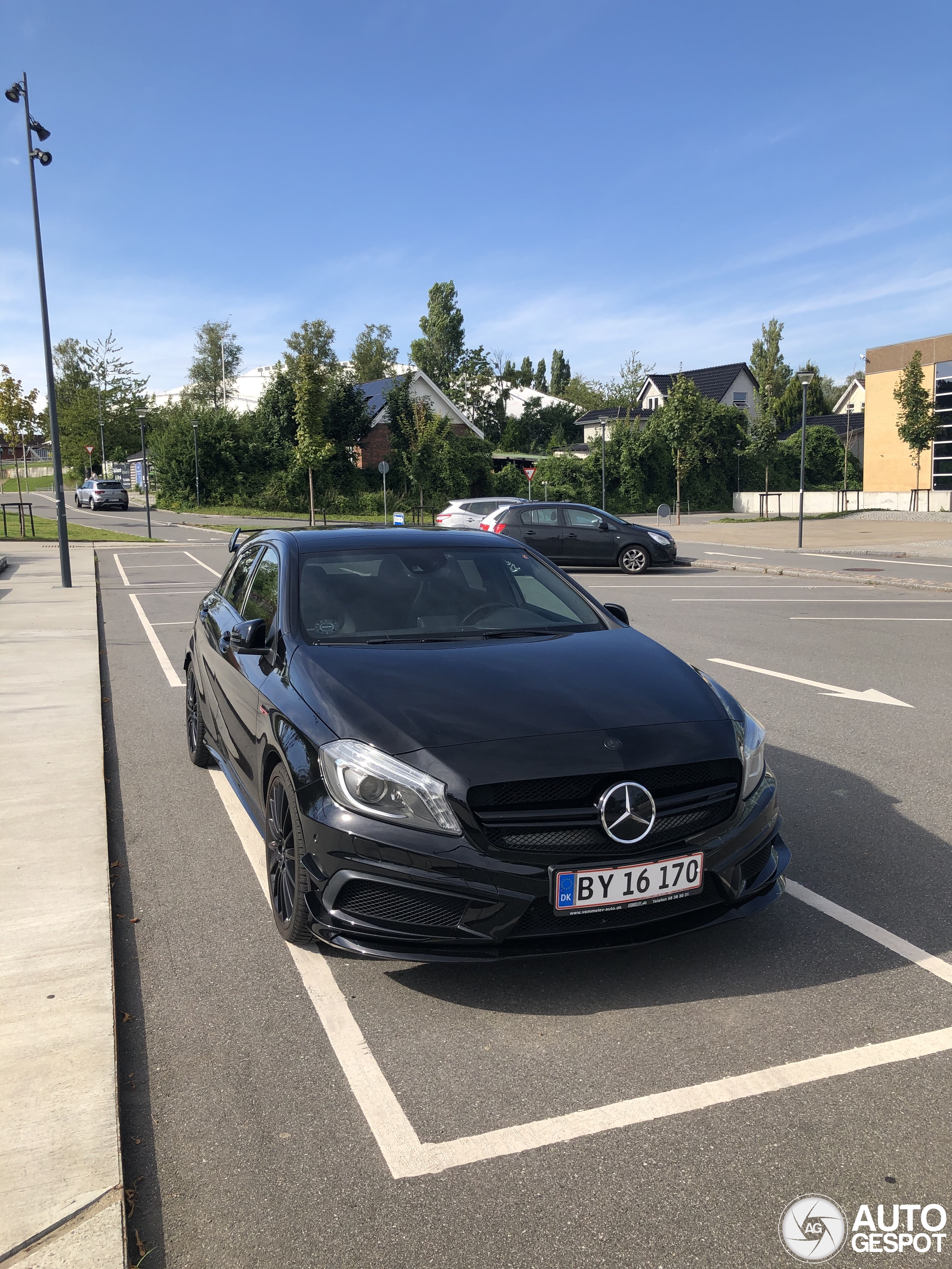 Mercedes-Benz A 45 AMG