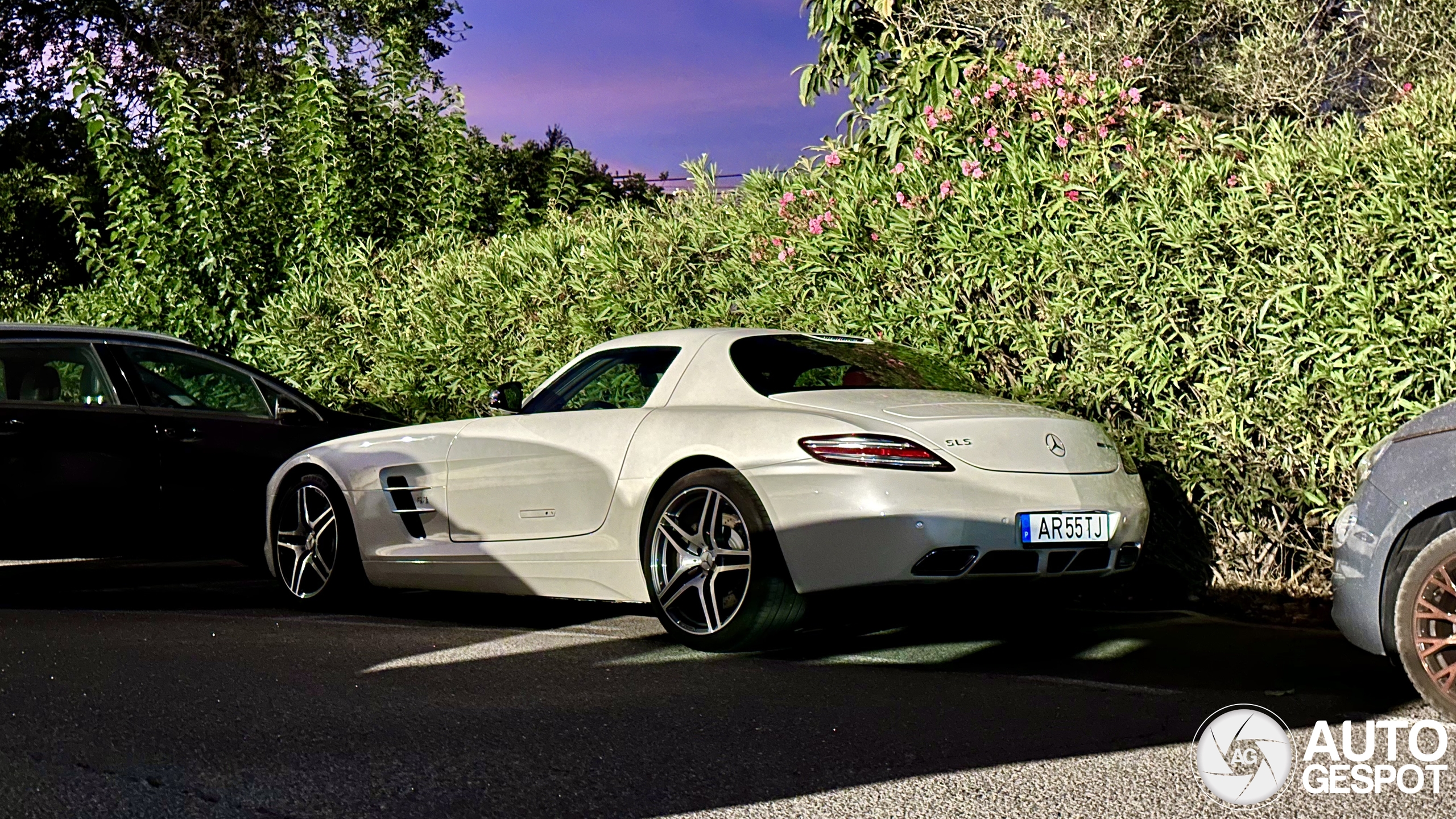 Mercedes-Benz SLS AMG