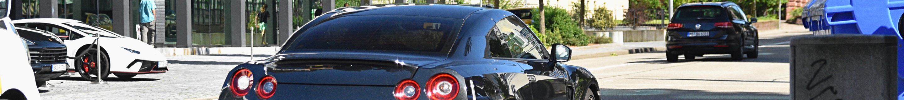 Nissan GT-R 2015