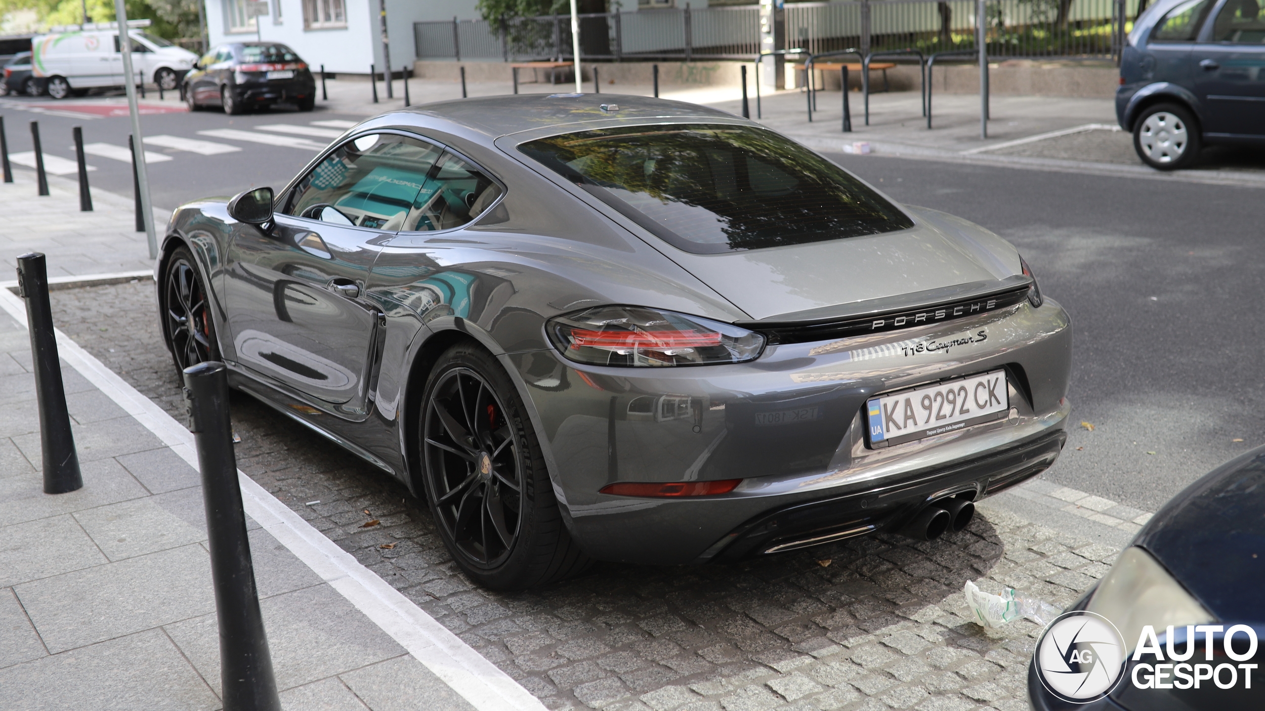 Porsche 718 Cayman S