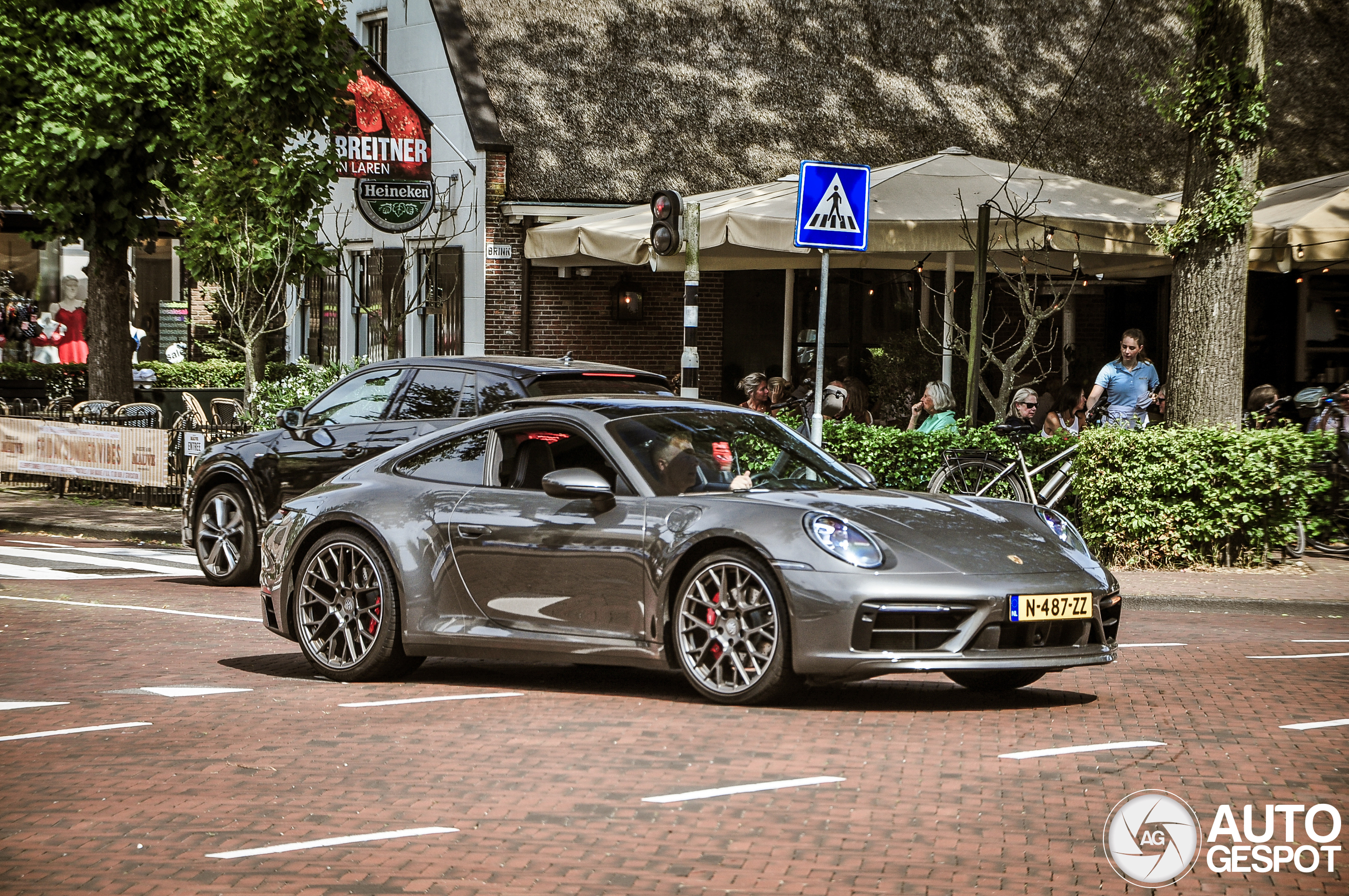 Porsche 992 Carrera 4S