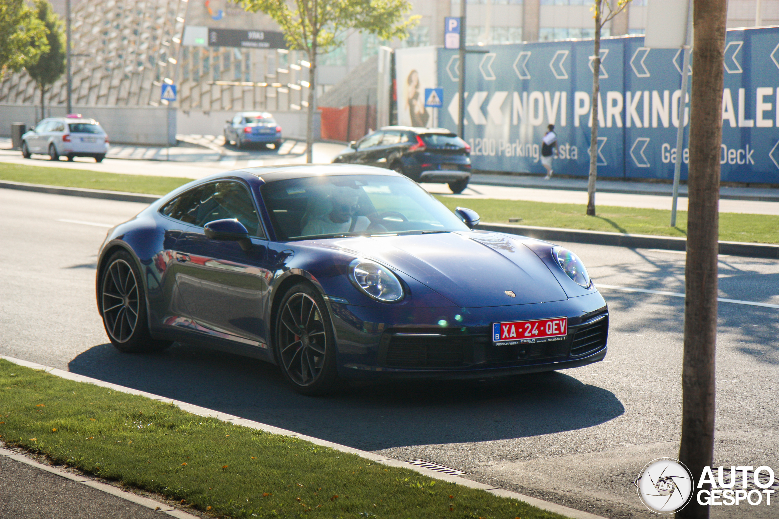 Porsche 992 Carrera 4S