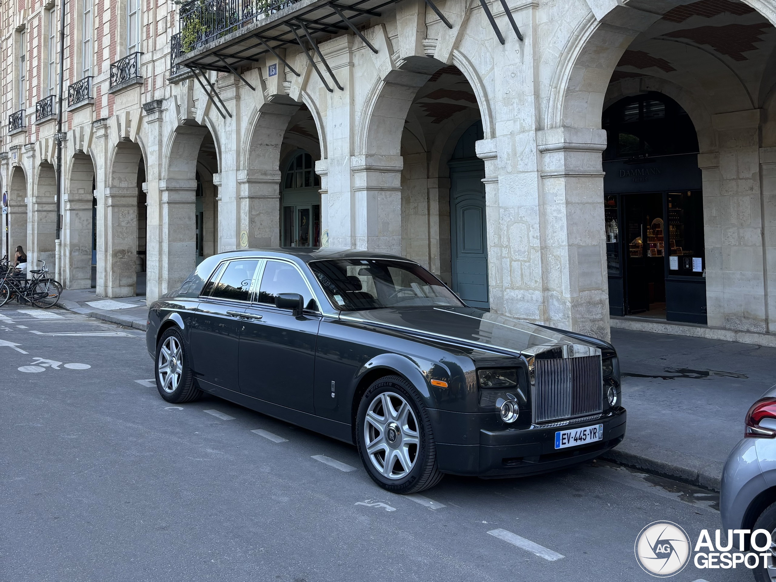 Rolls-Royce Phantom