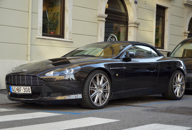 Aston Martin DB9 Volante