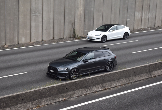 Audi RS4 Avant B9