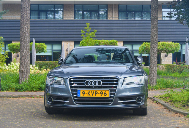 Audi S8 D4