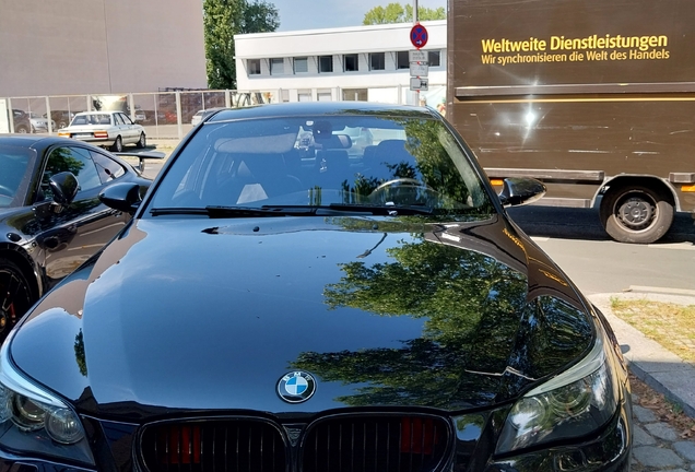 BMW M5 E60 2005