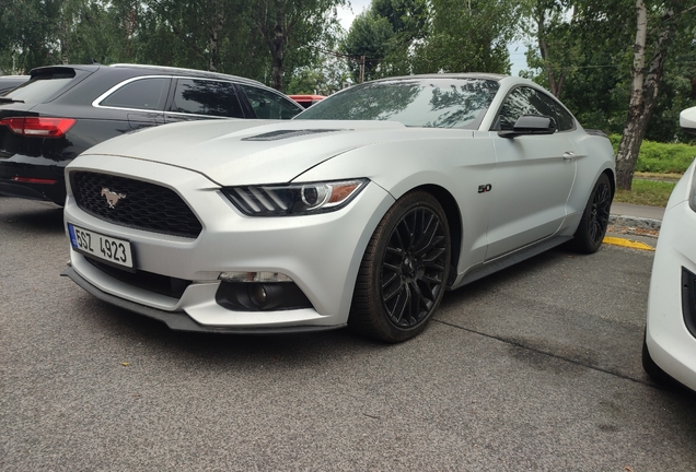 Ford Mustang GT 2015