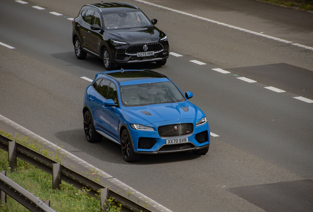 Jaguar F-PACE SVR