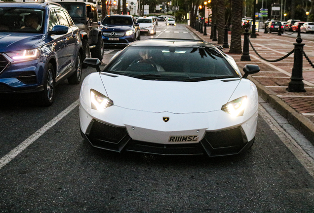 Lamborghini Aventador LP700-4 Roadster DMC