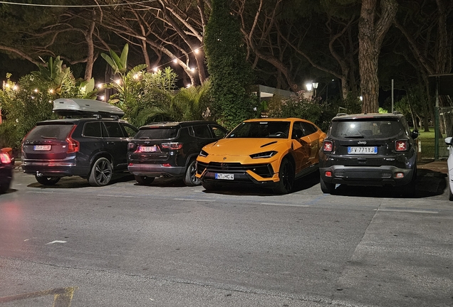 Lamborghini Urus S