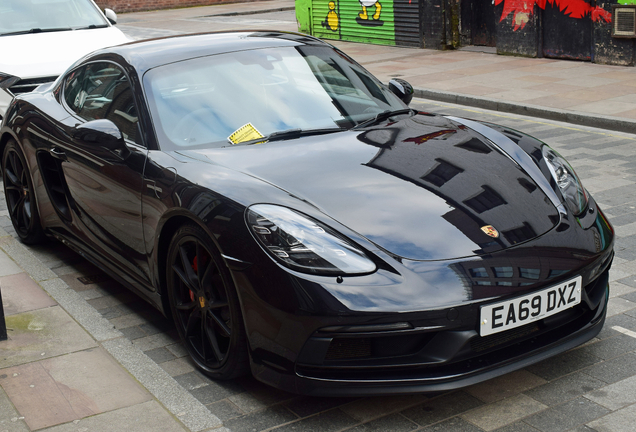 Porsche 718 Cayman GTS