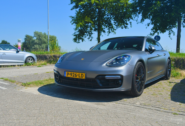 Porsche 971 Panamera GTS Sport Turismo