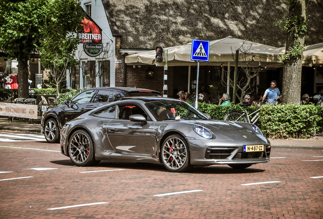 Porsche 992 Carrera 4S