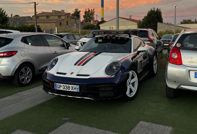 Porsche 992 Dakar