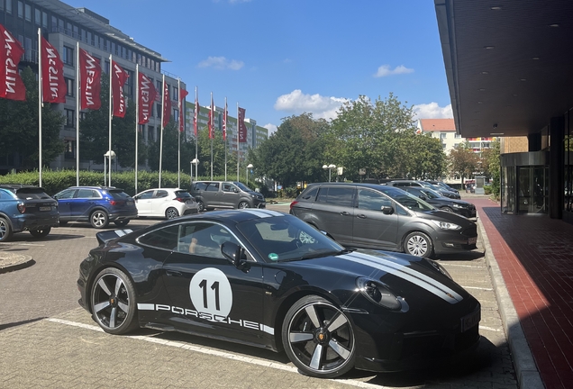 Porsche 992 Sport Classic