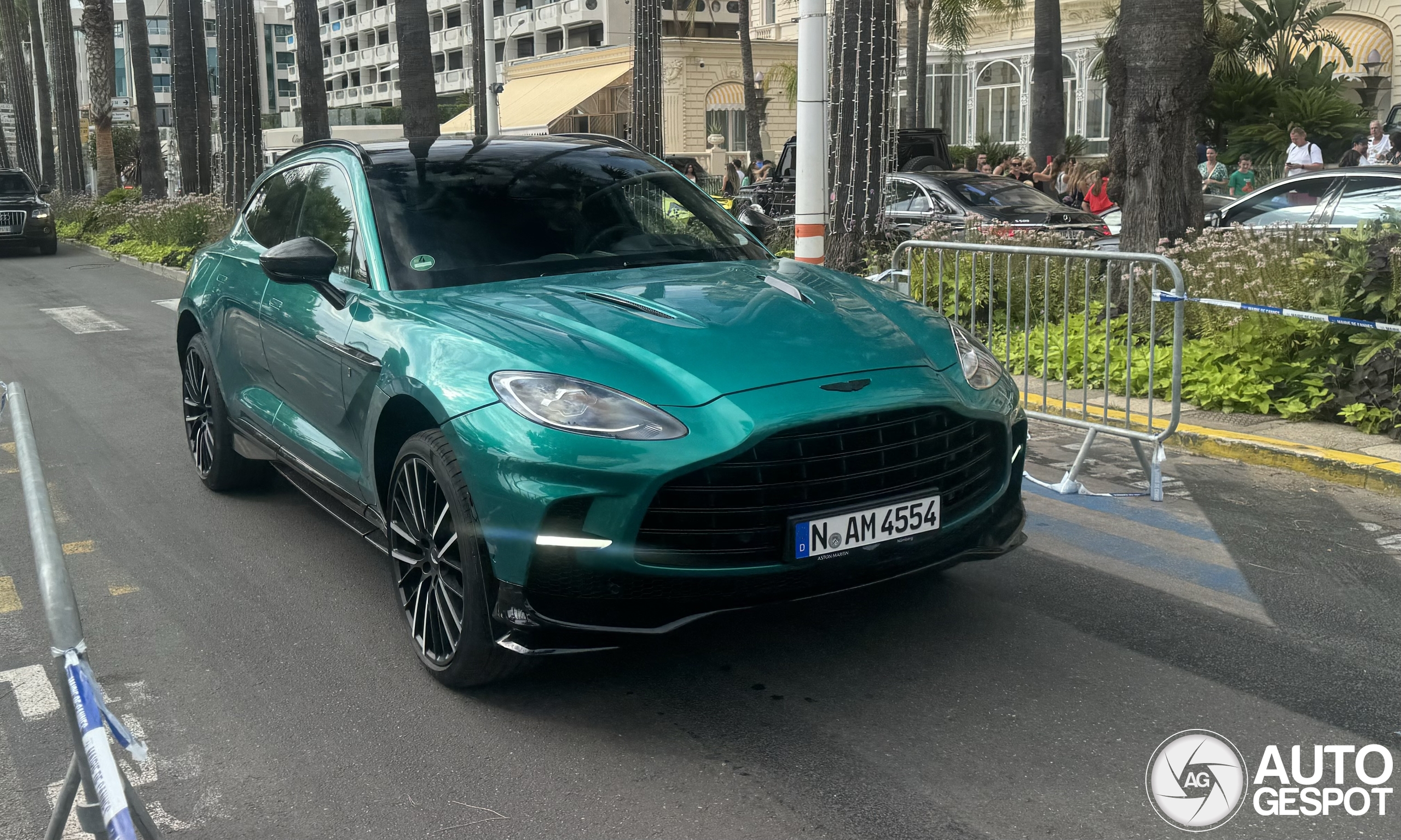 Aston Martin DBX707 AMR23 Edition