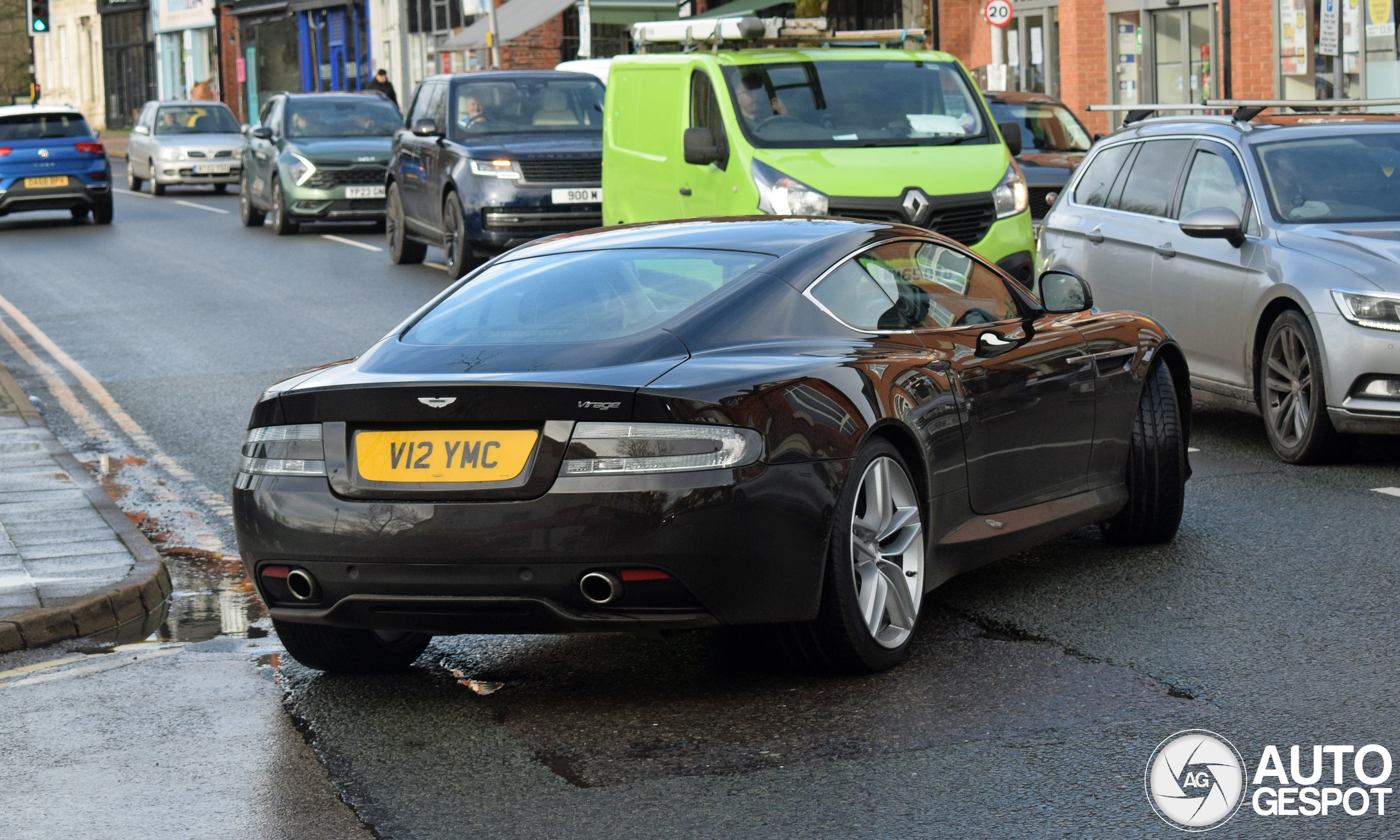 Aston Martin Virage 2011